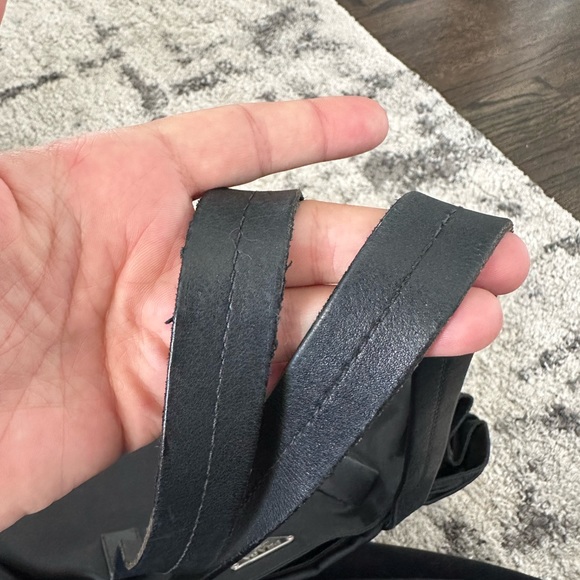 Vintage Prada nylon shoulder bag - Picture 7 of 8